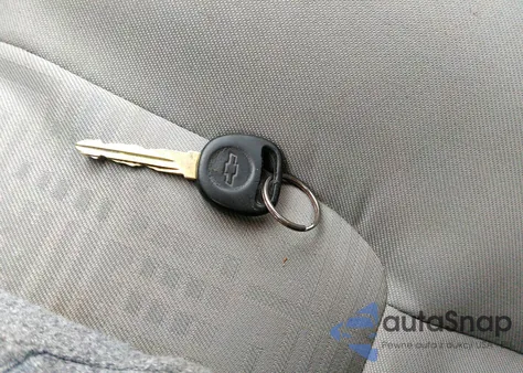 2006 Chevrolet Equinox Ls из США, поврежденный, VIN 2CNDL23F066031006